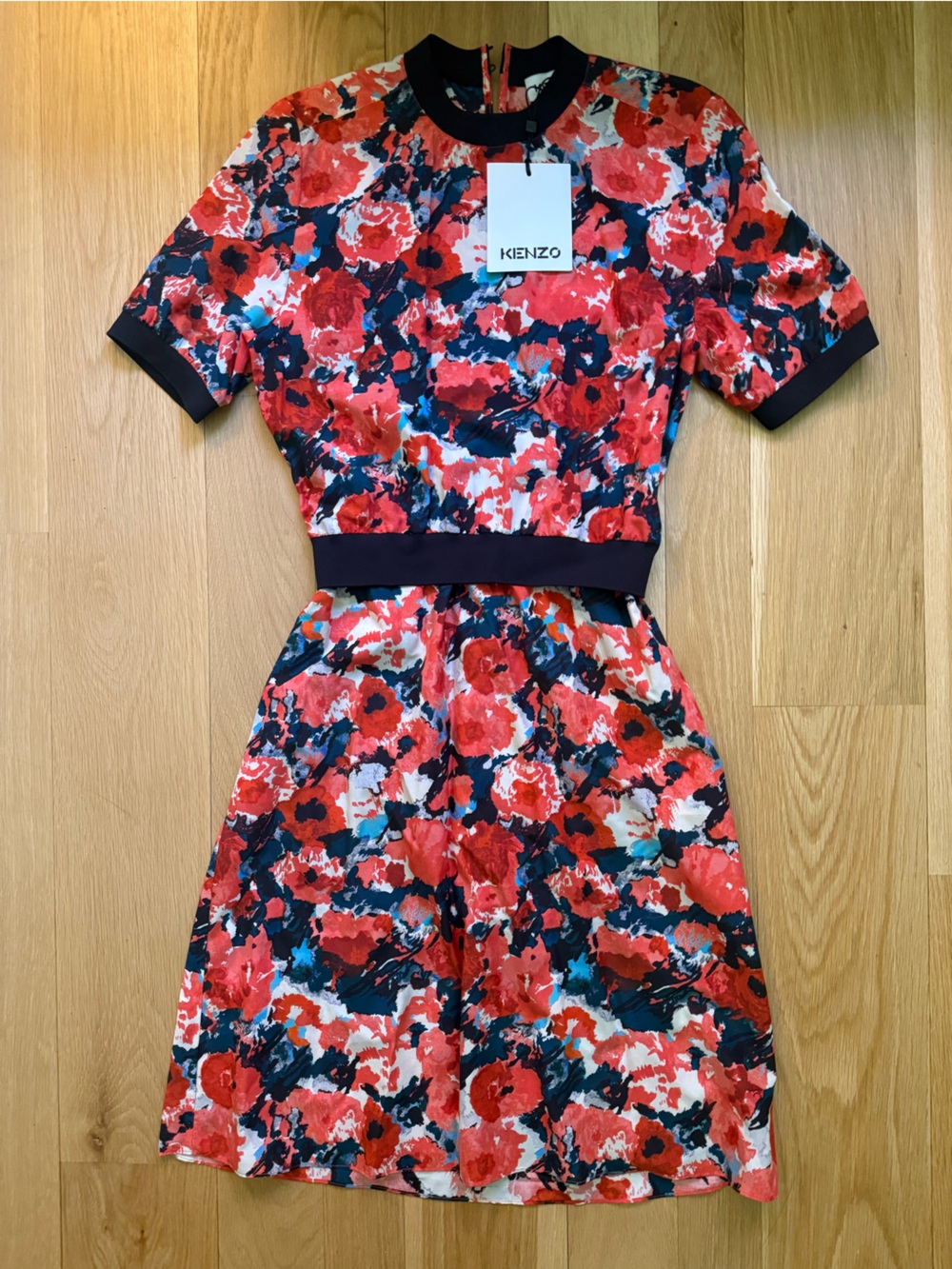 NWT Kenzo Floral Print Mock Neck Dress Size 38 (US 6) Abstract Poppy Black trim